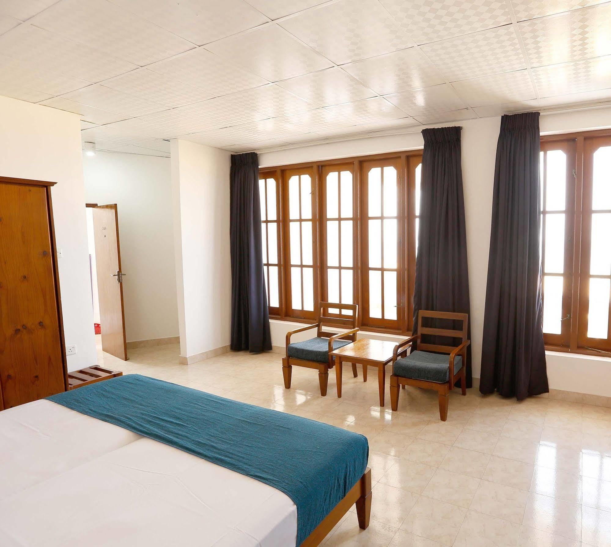 The Reef Beach Hotel Negombo Luaran gambar