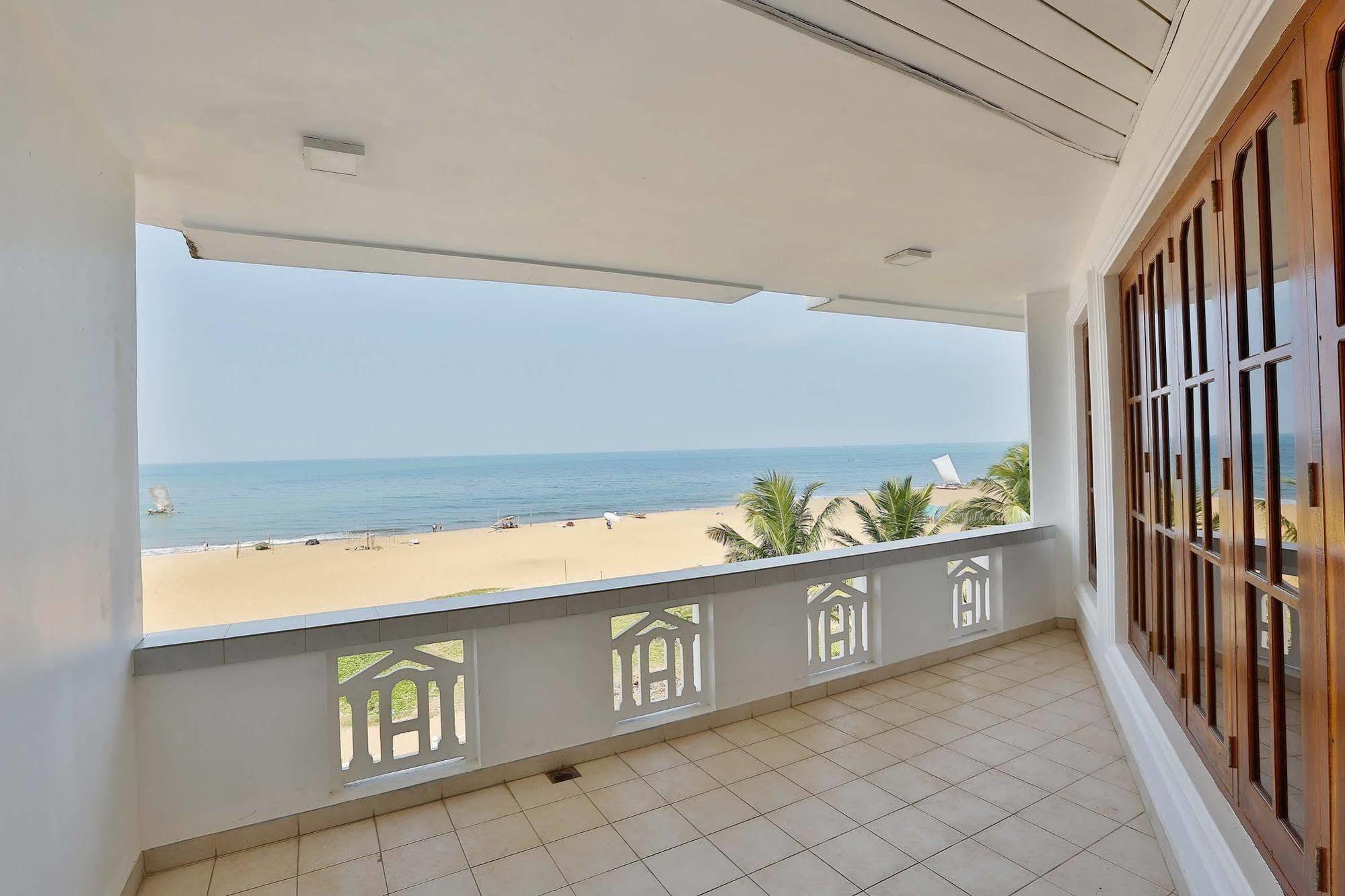 The Reef Beach Hotel Negombo Luaran gambar