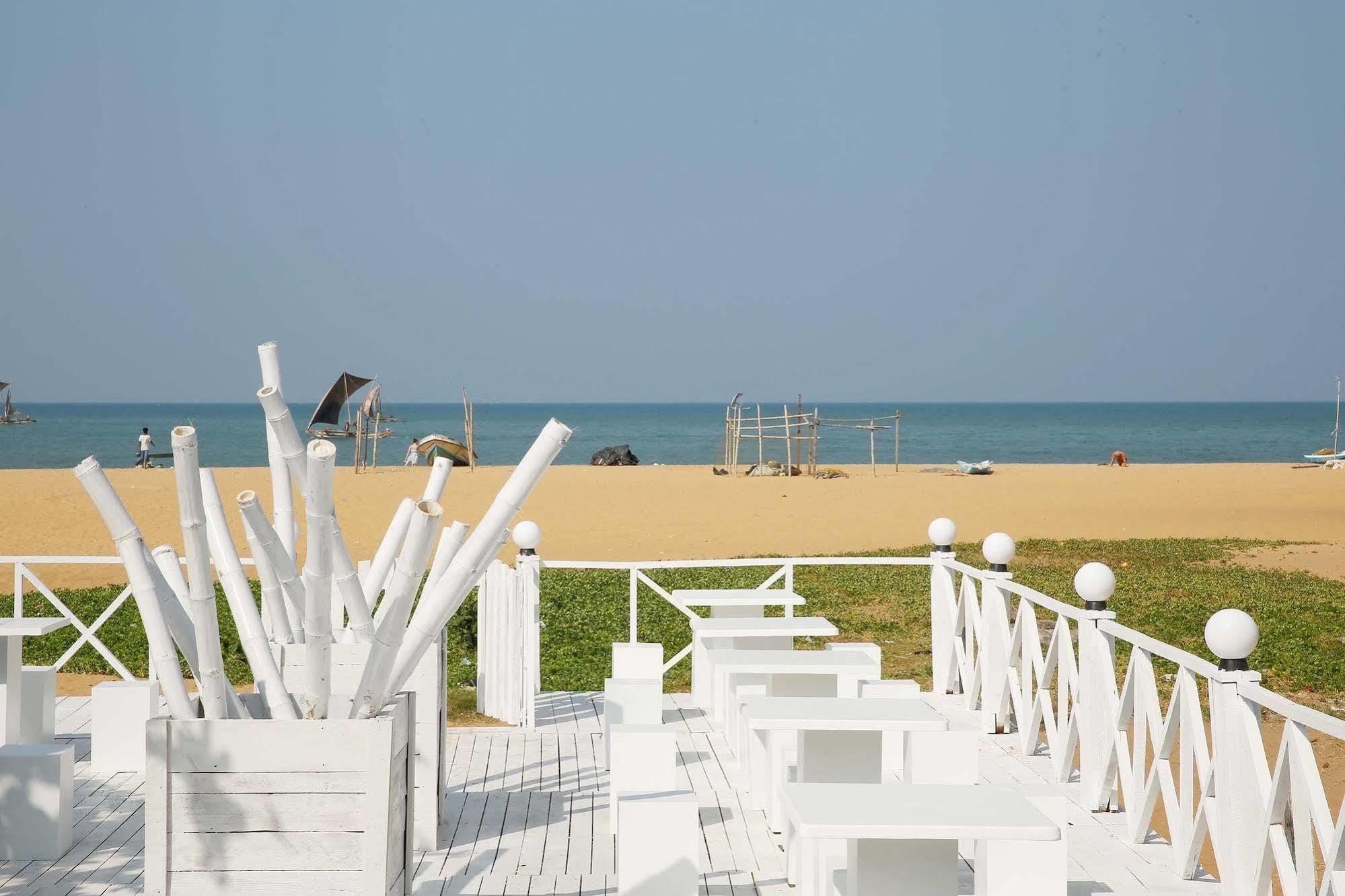 The Reef Beach Hotel Negombo Luaran gambar