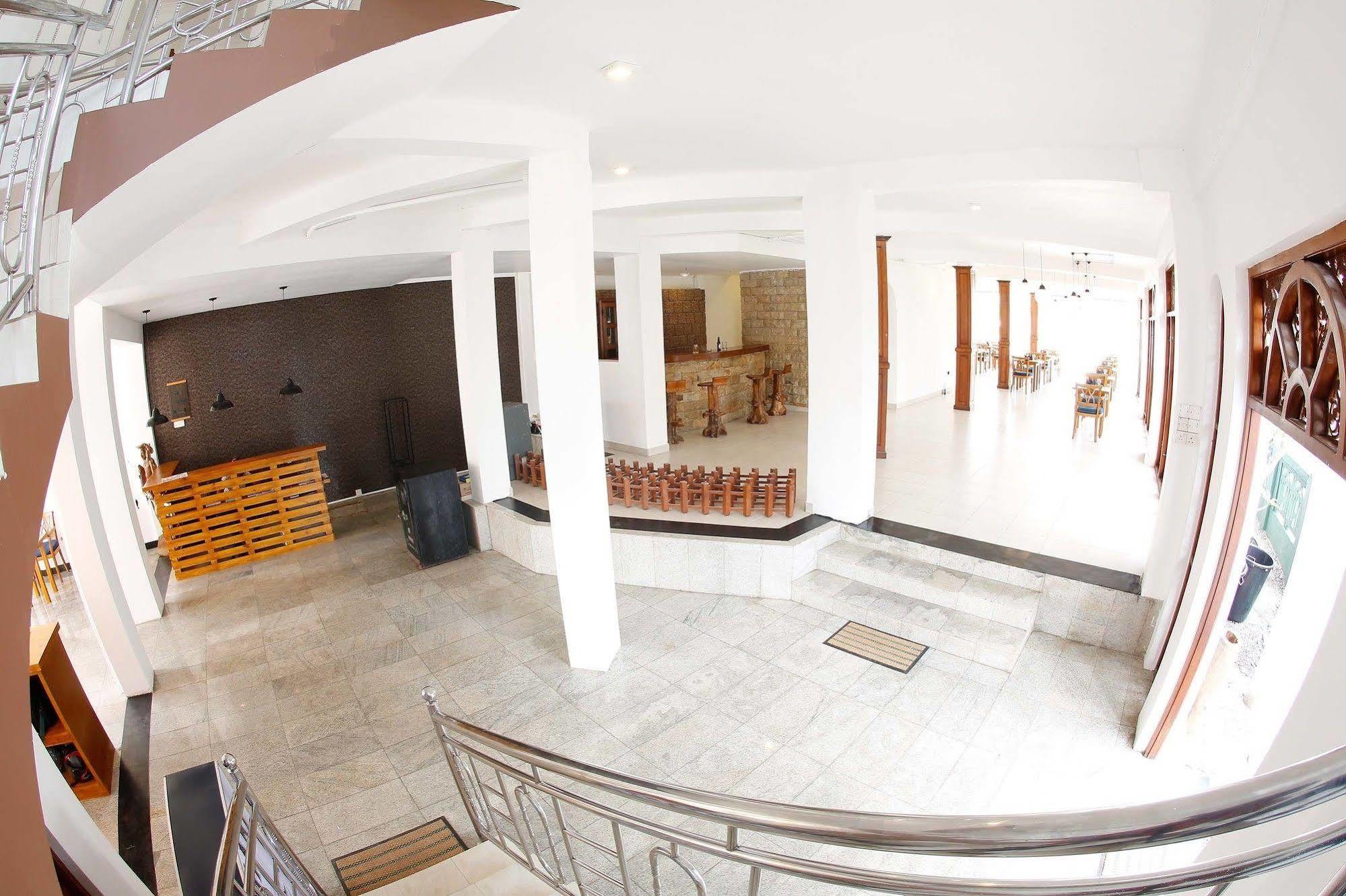 The Reef Beach Hotel Negombo Luaran gambar